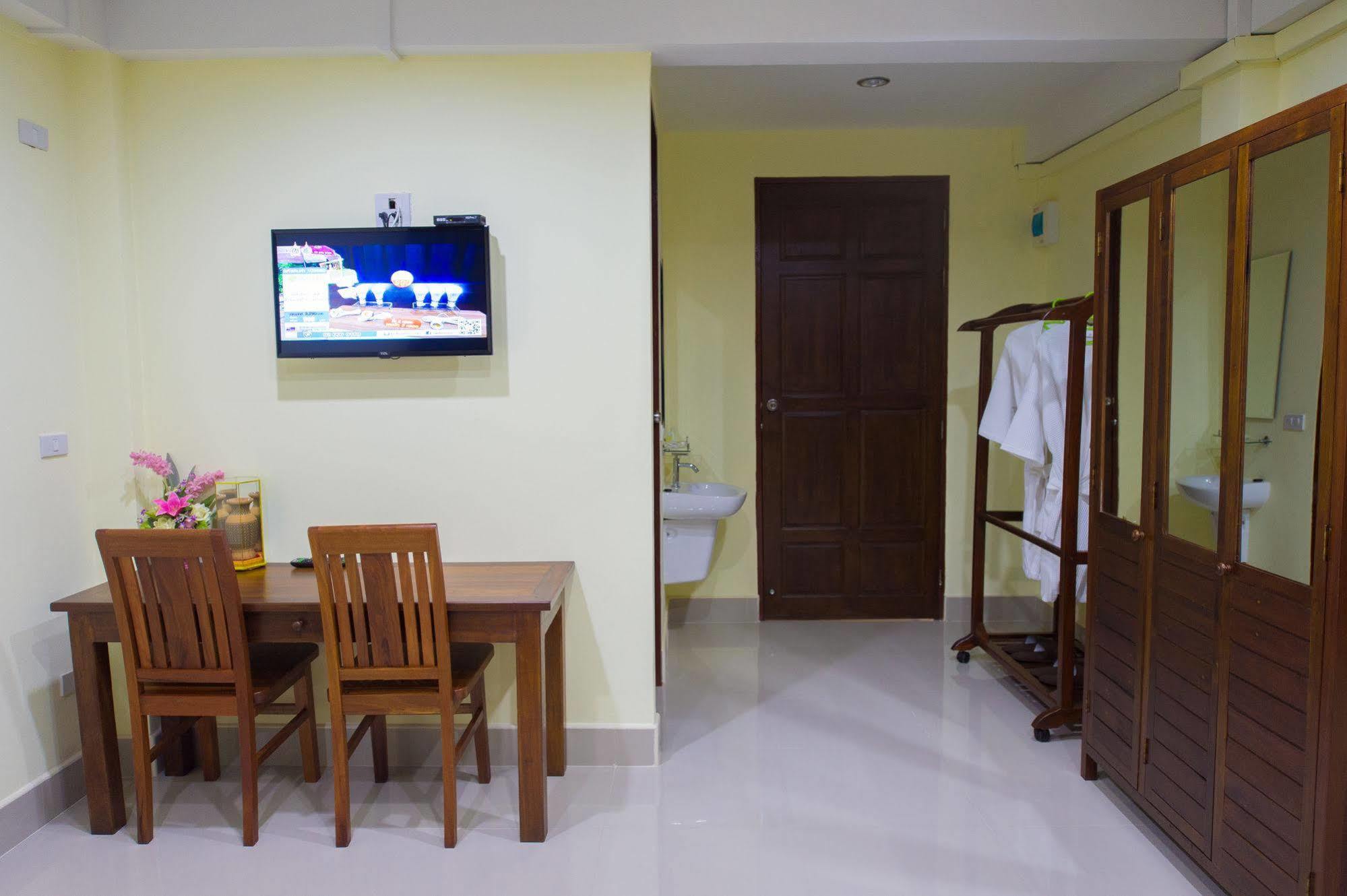 Sri Siam Resort Канчанабури Екстериор снимка