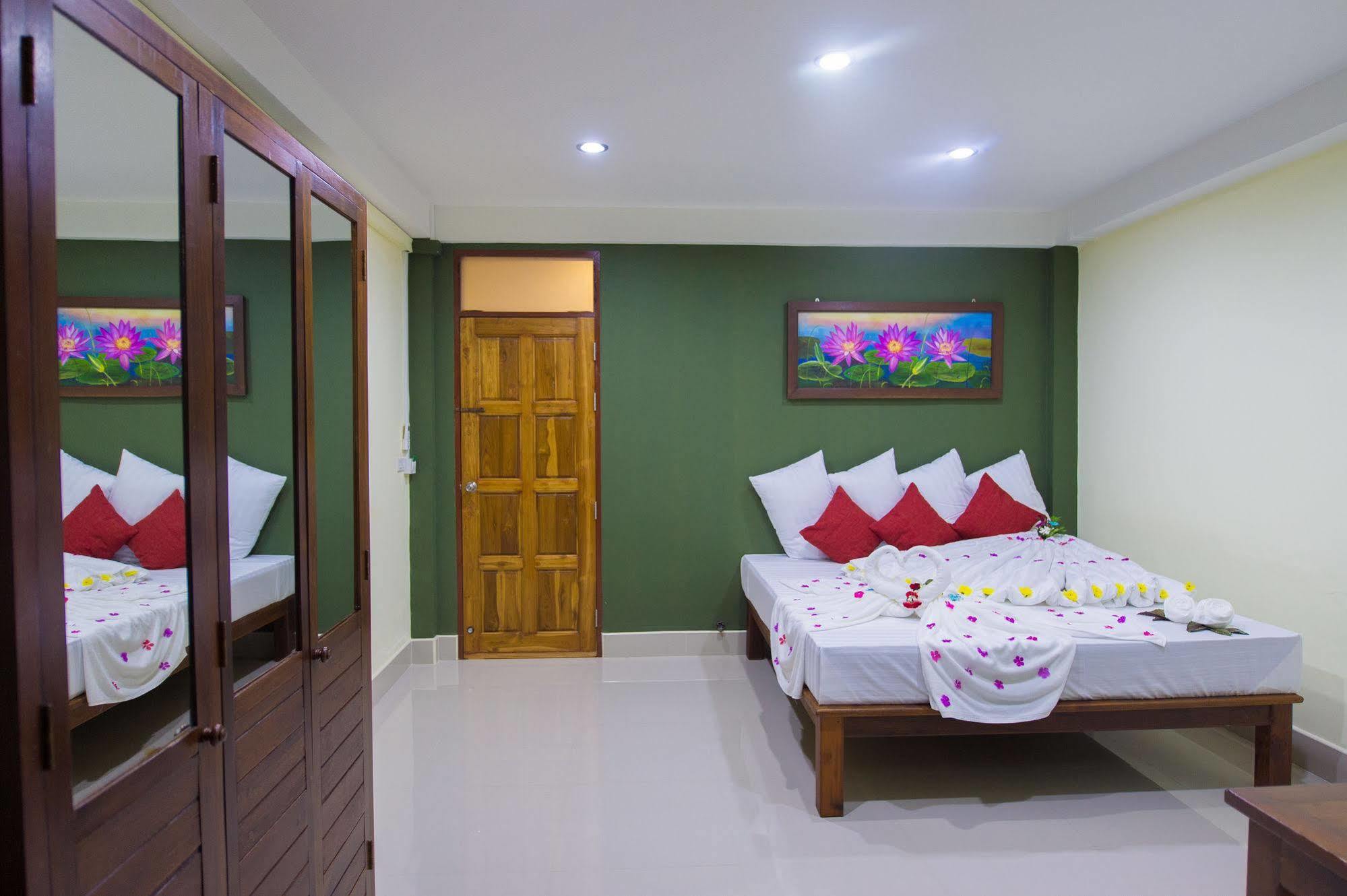Sri Siam Resort Канчанабури Екстериор снимка